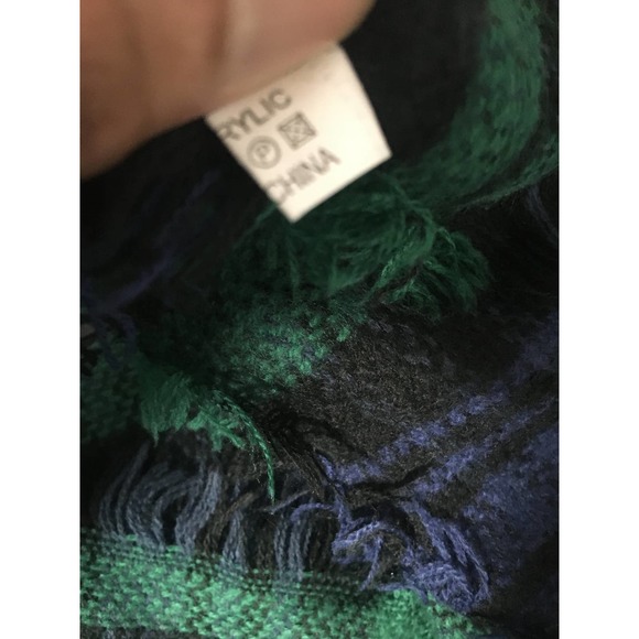 Check Plaid Thin Fringe Throw Blanket Green and Blue 100% Acrylic Cabincore - Picture 6 of 6